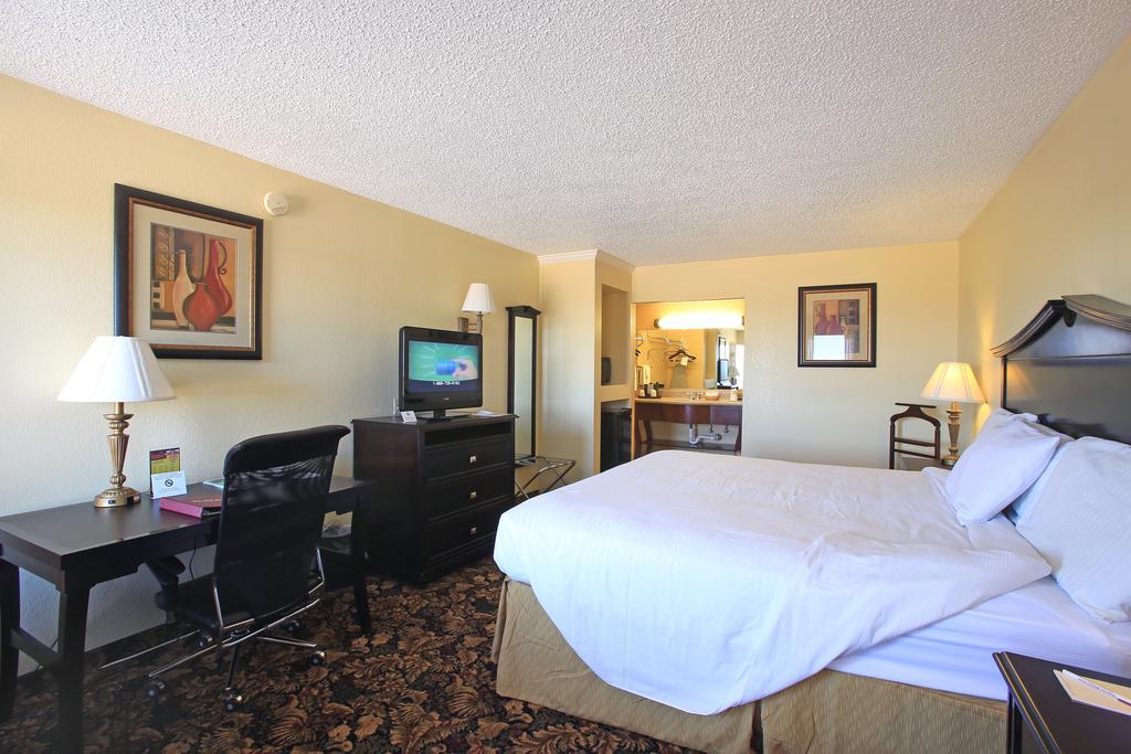 Plaza Inn Midland Kültér fotó